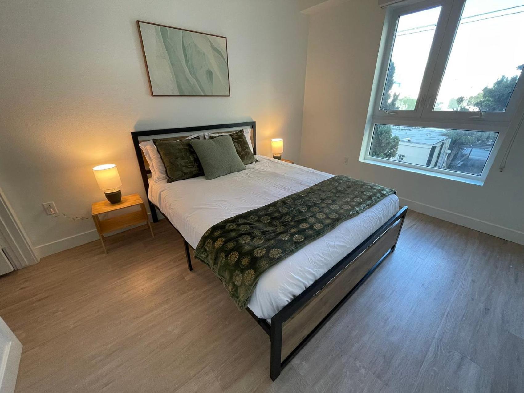 Chic Urban Retreat In Heart Of La, Steps From Attractions! 호텔 로스앤젤레스 외부 사진